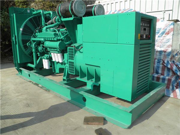 广丰出租发电机 发电机组厂家：柴油发电机组的控制屏的作用是什么？