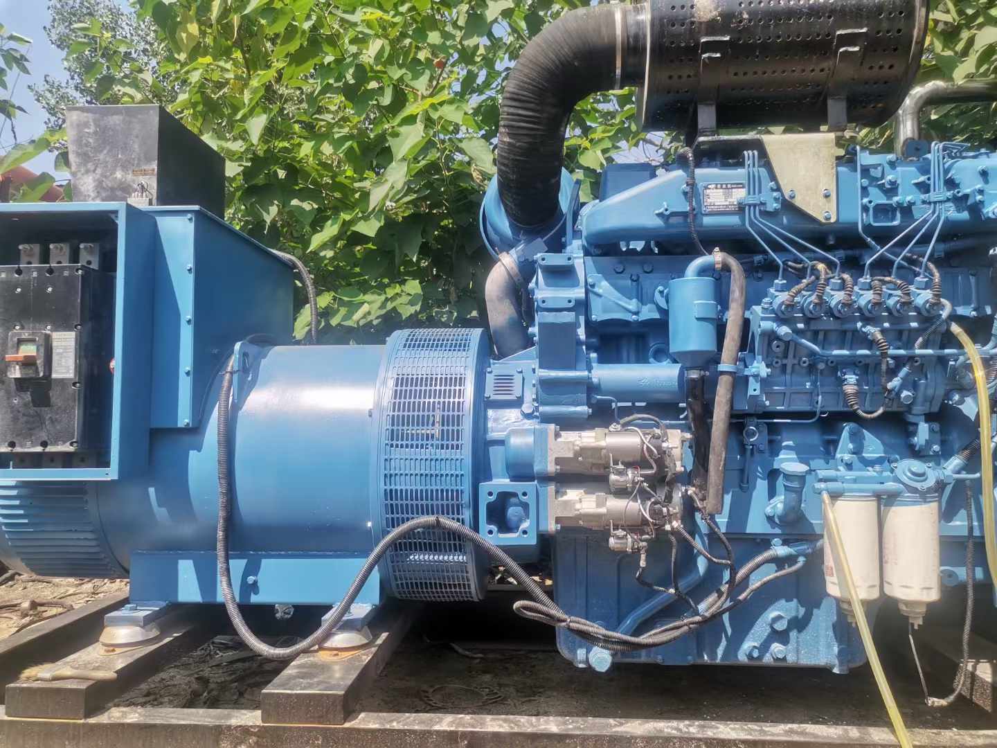 广丰详细说明降低 800kW 柴油发电机输出电流波动的方法