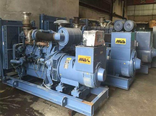 广丰发电机组带负载降电压是什么原因照成的？