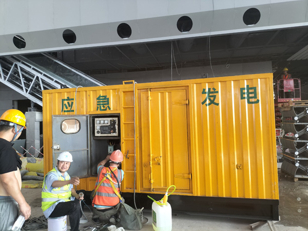 广丰怎样判断空气滤清器是否需要更换？