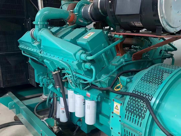 广丰更换100kW柴油发电机组机油时，需要注意哪些事项？