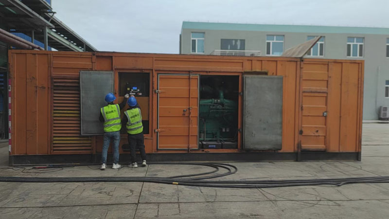 广丰如何检查柴油发电机组的机油油位？